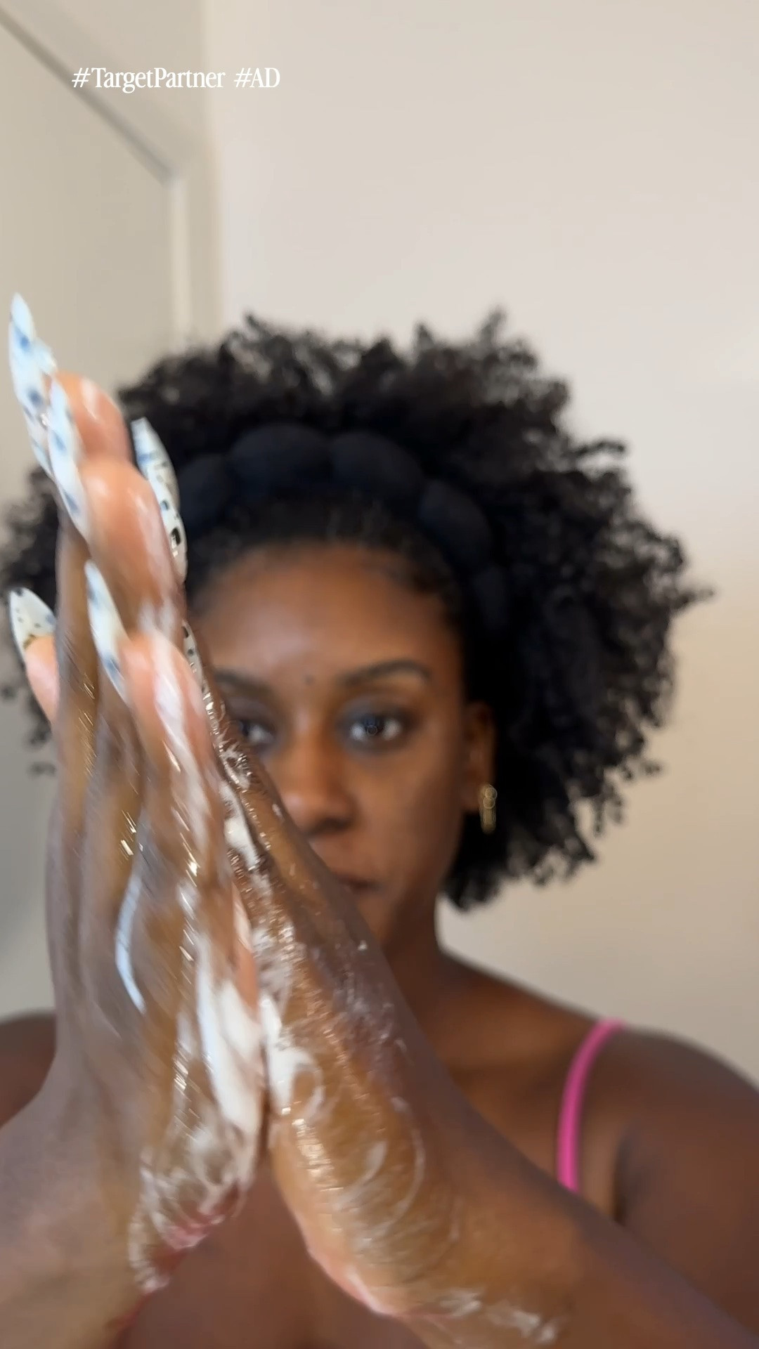 #ad A gentle cleanser that removes my makeup, oil and dirt without leaving my skin feeling tight. It’s clinically proven to soothe skin discomfort and boost your skin's tolerance. If you have sensitive skin or just love a gentle cleanser, try @aveneusa @target @Shop.LTK #AvenePartner #TargetPartner  #sensitiveskin   #liketkit