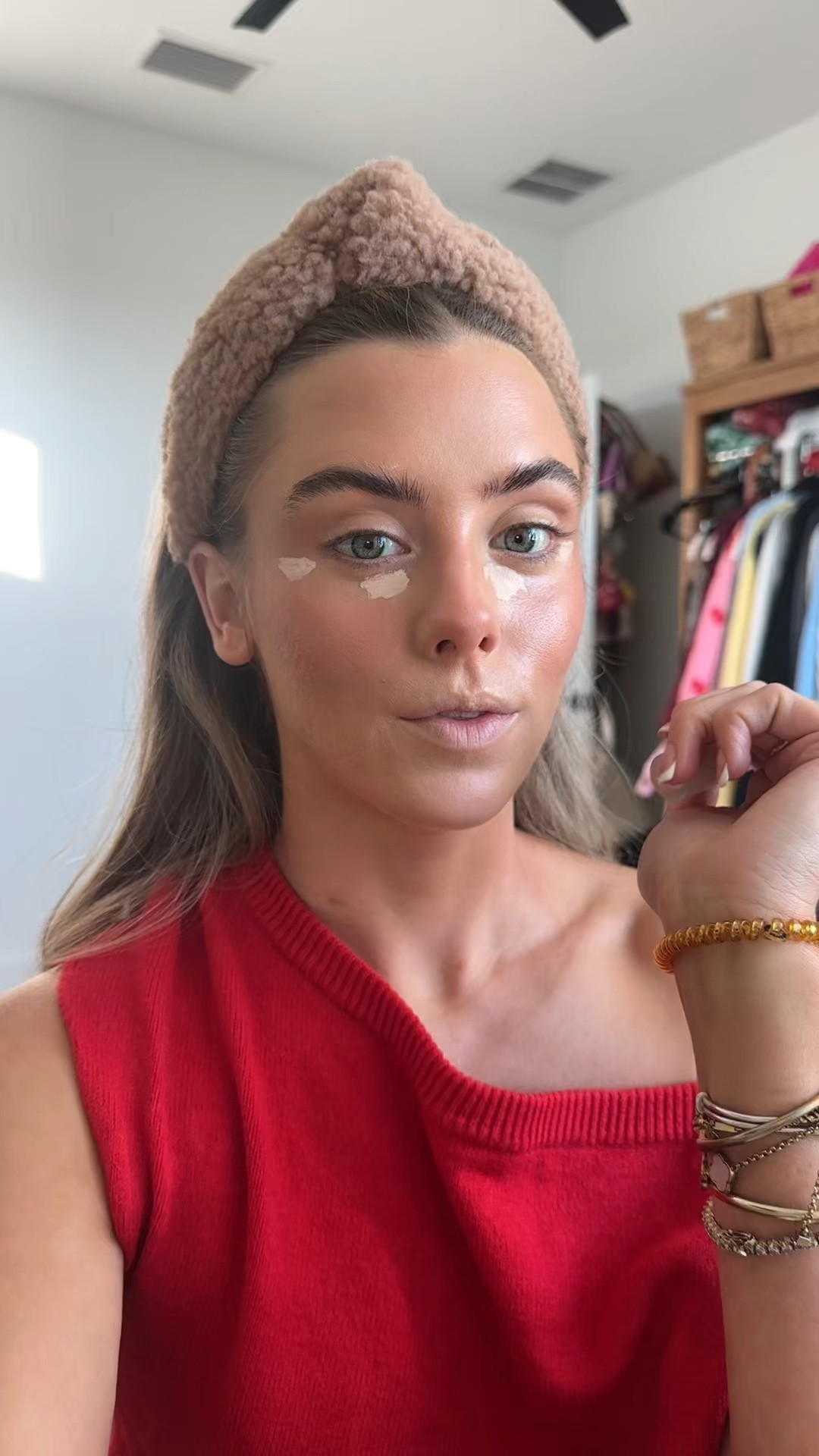 Triclone™ Skin Tech Concealer

A clean, lightweight, long-wearing, non-comedogenic concealer that does more than cover—it visibly blurs, brightens and conceals with medium, buildable coverage that de-puffs after 2 weeks of use.

HausTech Powered™ with 20+ skincare ingredients including our patent-pending Fermented Arnica
@hauslabs @Sephora    @Kohl's 