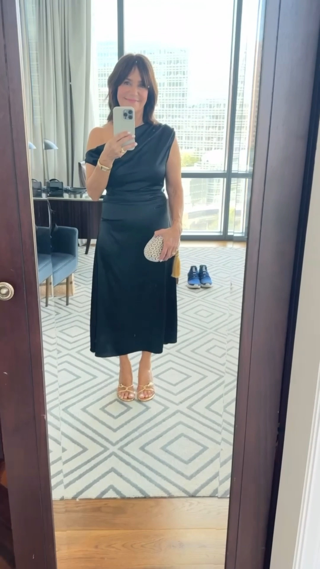 Went to a wedding the other weekend and wore one of my favorite dresses! I own this in multiple colors and it’s always my go-to when I don’t know what to wear!

#LTKWedding #LTKOver40 #LTKSeasonal