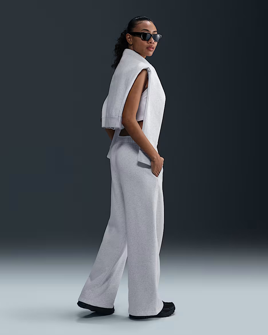 Nike Sportswear Club Fleece Women's Mid-Rise Wide-Leg Sweatpants | Nike (US)