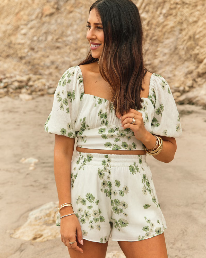 Women's Flirty Crinkle Shorts | Women's Bottoms | Abercrombie.com | Abercrombie & Fitch (US)