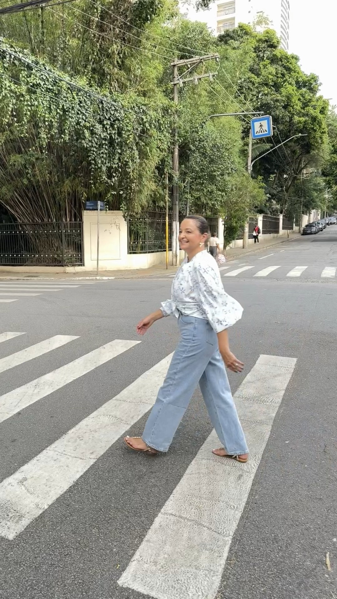 7 dias, 7 looks, uma semana usando SHEIN. Gostaram do look de hoje? SIM ou NÃO?

IDs de itens mostrados:
1. Calça 10646999
2. Blusa 19445544
3. Rasteira 9217887 

CUPOM: SHEINSW333
@sheinofficial @sheinbrasil

#SHEINstyleweek #SHEINforAll #ad  #letslinhares

#LTKstyletip #LTKover40 #LTKbeauty