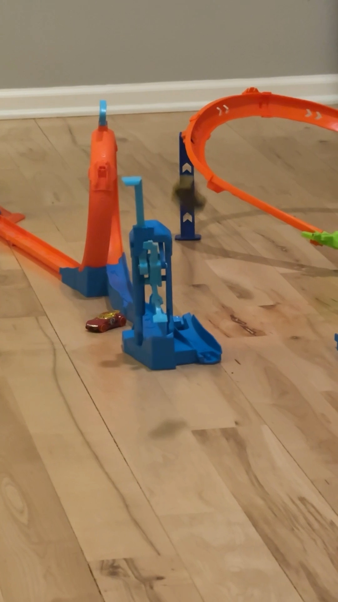 The Hot Wheels lover in your life will love this ot Wheels Toy Car Track Set, Triple Loop Pack & 1:64 Scale Vehicle, Track-Building Components with 3 Loops, Speed Snap Tracks & Adapters 

#LTKGiftGuide #LTKKids