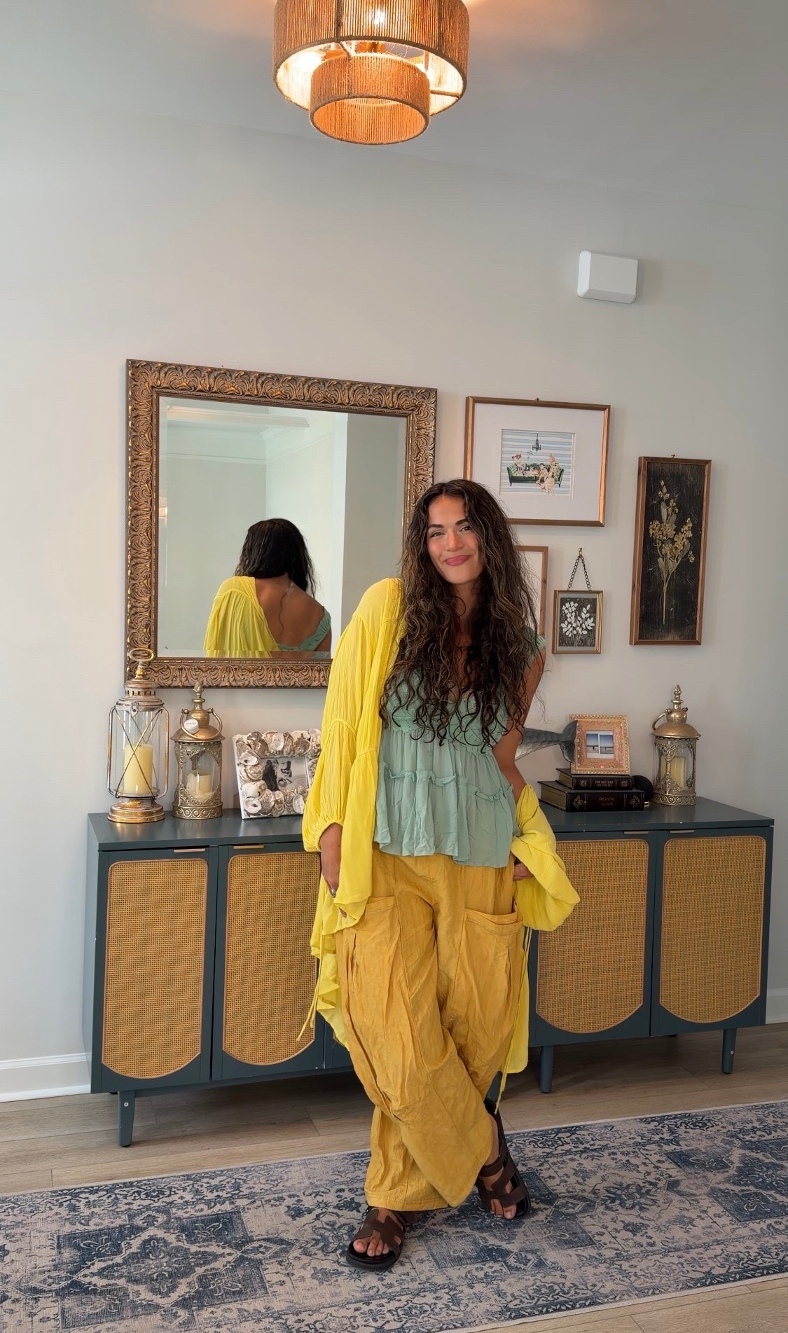 Juliet duster is the color “lime”