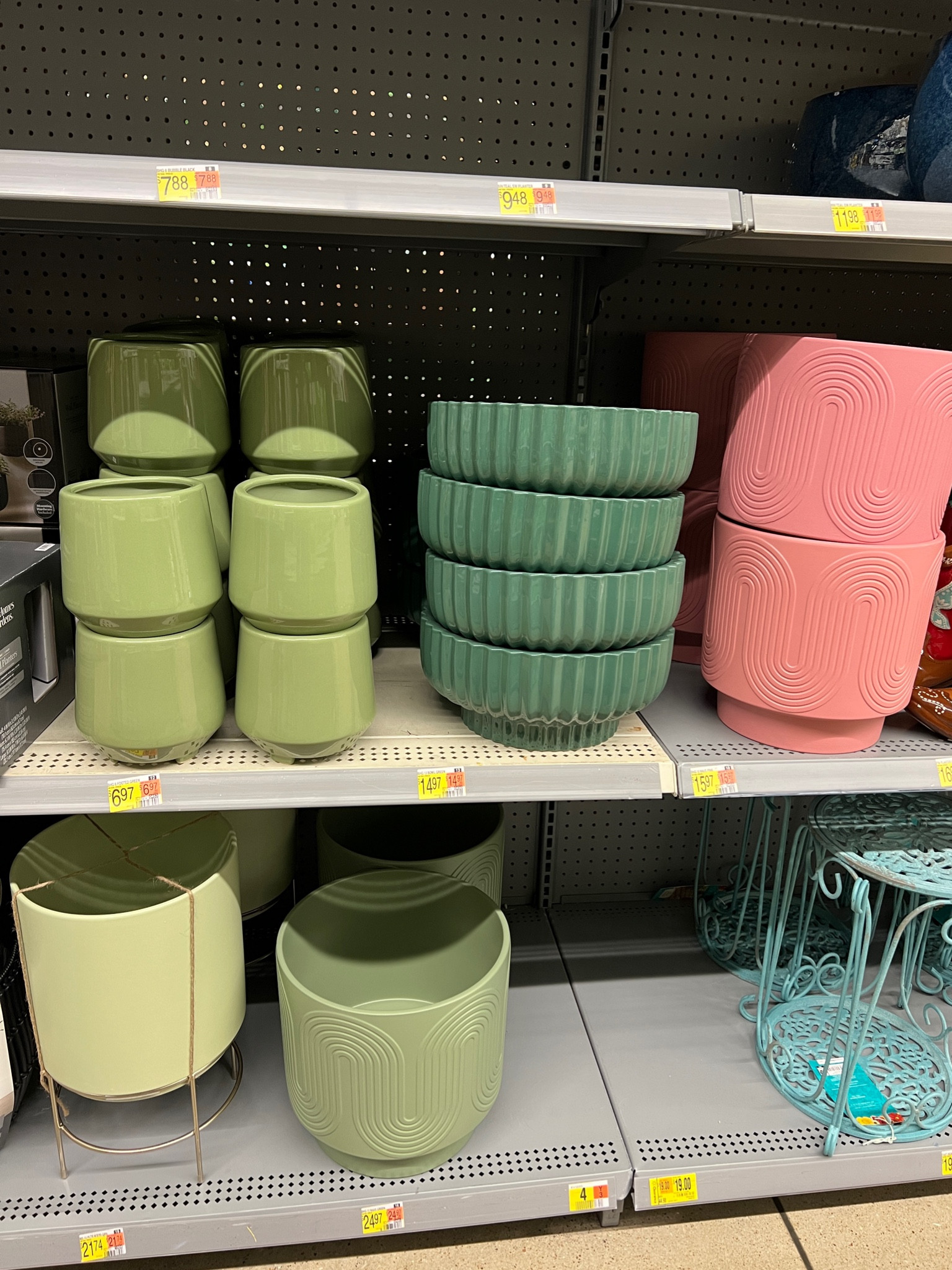 Loving these colors 🌿💚 | planter | planters | green planter | pink planter | plants | outdoor plant | indoor plant | home finds | home decor | 

#LTKSeasonal #LTKFind #LTKhome