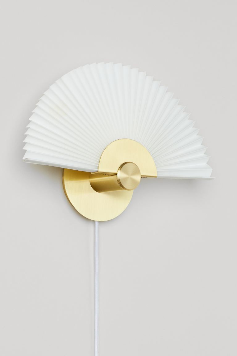 Pleated-shade wall lamp | H&M (UK, MY, IN, SG, PH, TW, HK)