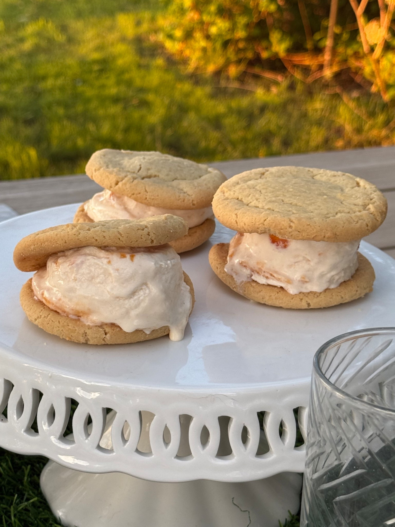 Homemade Masters golf tournament inspired peach ice cream sandwiches! 💚

#LTKfoodie #LTKSeasonal #LTKHome
