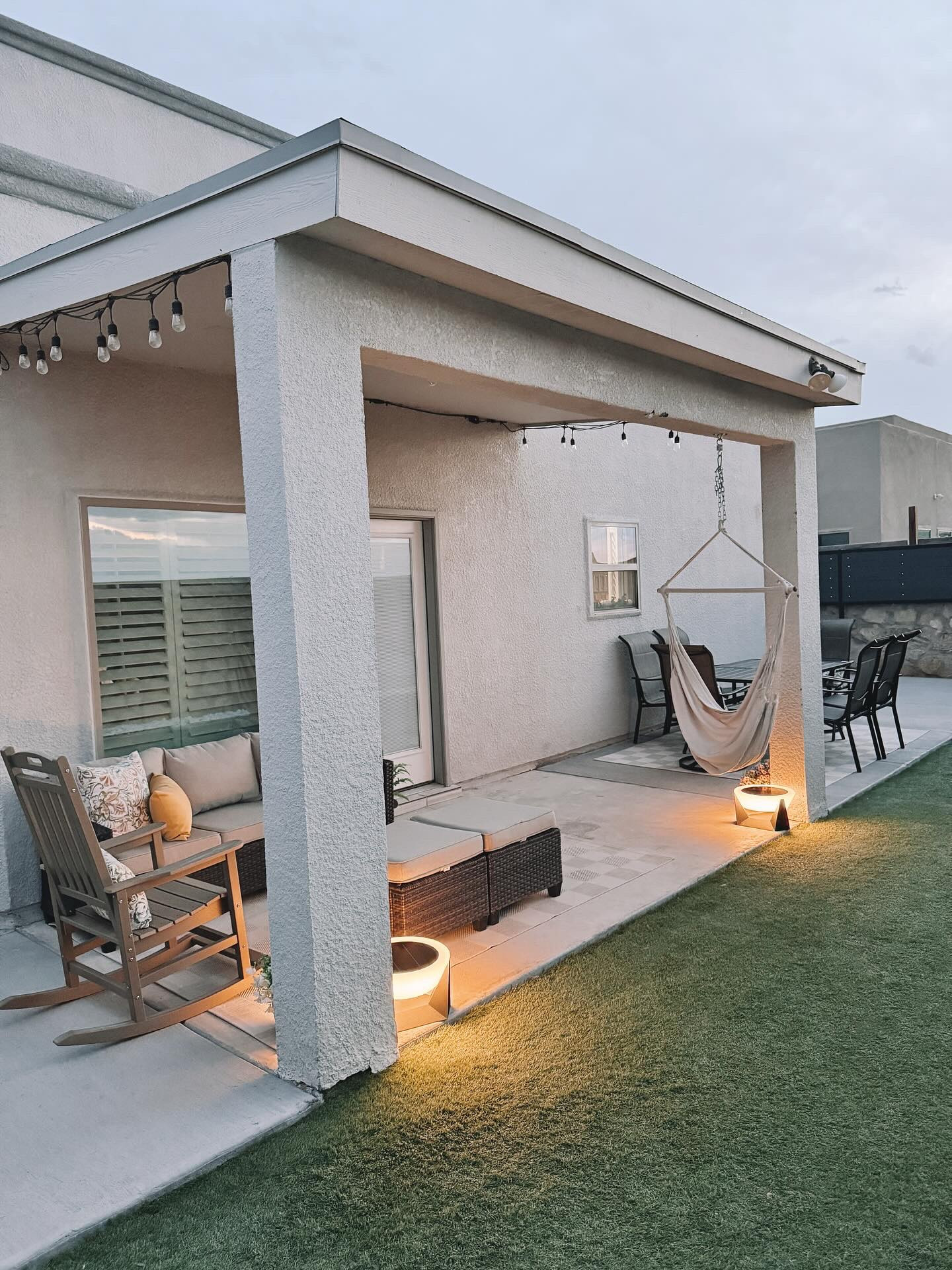 The evenings have been so beautiful here. When the lights come on, we know it’s time to relax and unwind before before bed. This is Amelia’s favorite time to tell me about her day or what’s on her mind.

These hassle free @vzvi_outdoorlighting create enough light and the perfect atmosphere with 8 different lighting options. They are also waterproof, energy efficient and portable making it a breeze to set the perfect ambience in your yard! 

Link in story and bio

#outdoorlighting #vzvi #lightupwithvzvi #vzvioutdoorlighting #outdoors #patio #backyard #solarlights #home #homedecor #outdoorliving