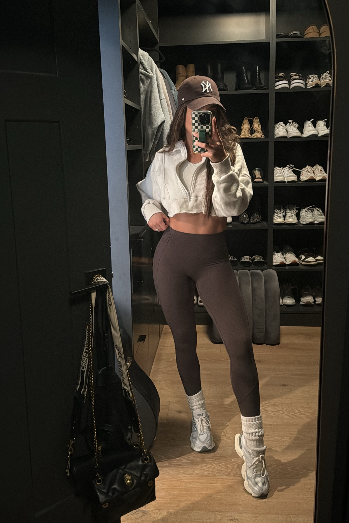 Fall is here 🍂🍁 use code: LILY @buffbunny & code: MYLITTLELIFTS @wallicases 