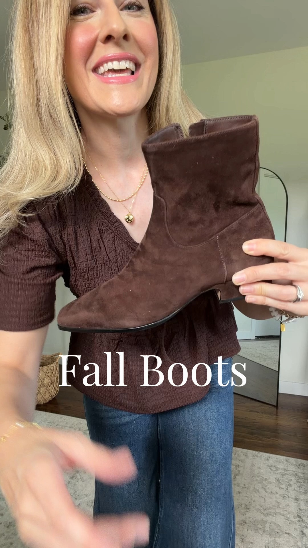 #spon Steve Madden chocolate brown suede boots are elevated and comfortable, the perfect shoe to wear with jeans, trousers, wide leg pants, even skirts and dresses. Fit is true to size. #fallboots @Steve Madden US