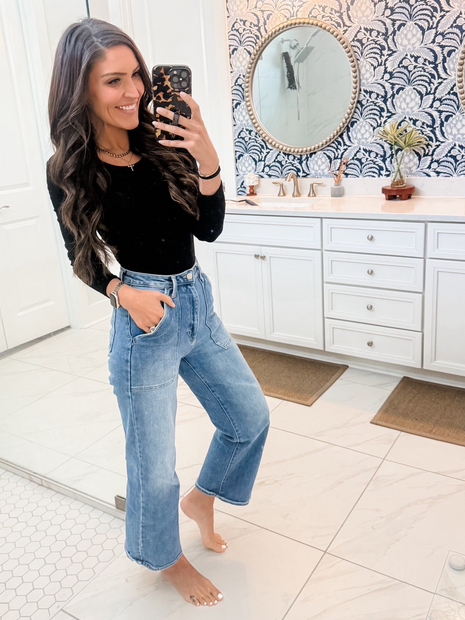 Top: Small
Bottom: 24

#LTKMidsize #LTKootd #LTKFindsUnder100