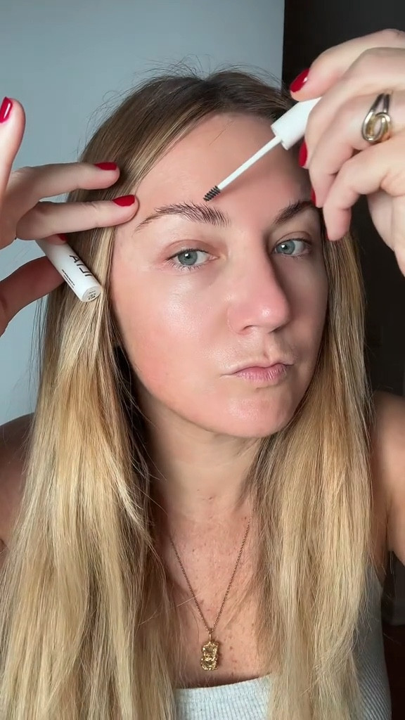 For a NYC date night makeup look, consider a classic and sophisticated style:

1. Start with a clean, moisturized face.
2. Apply a primer to create a smooth canvas.
3. Use a skin tint or foundation inthat matches your skin tone.
4. Conceal any blemishes or under-eye circles.
5. Add a subtle, natural glowy blush to your cheeks.
6. Apply a neutral eyeshadow, like soft browns or warm tones.
7. Line your eyes with a black or brown eyeliner.
8. Add mascara for long, fluttery lashes.
9. Define your eyebrows.
10. Choose a natural lip color, like a classic brown or pink, even berry.

Don't forget to set your makeup with a setting spray to make it last throughout your date night in the city.

#LTKaustralia #LTKVideo #LTKHoliday