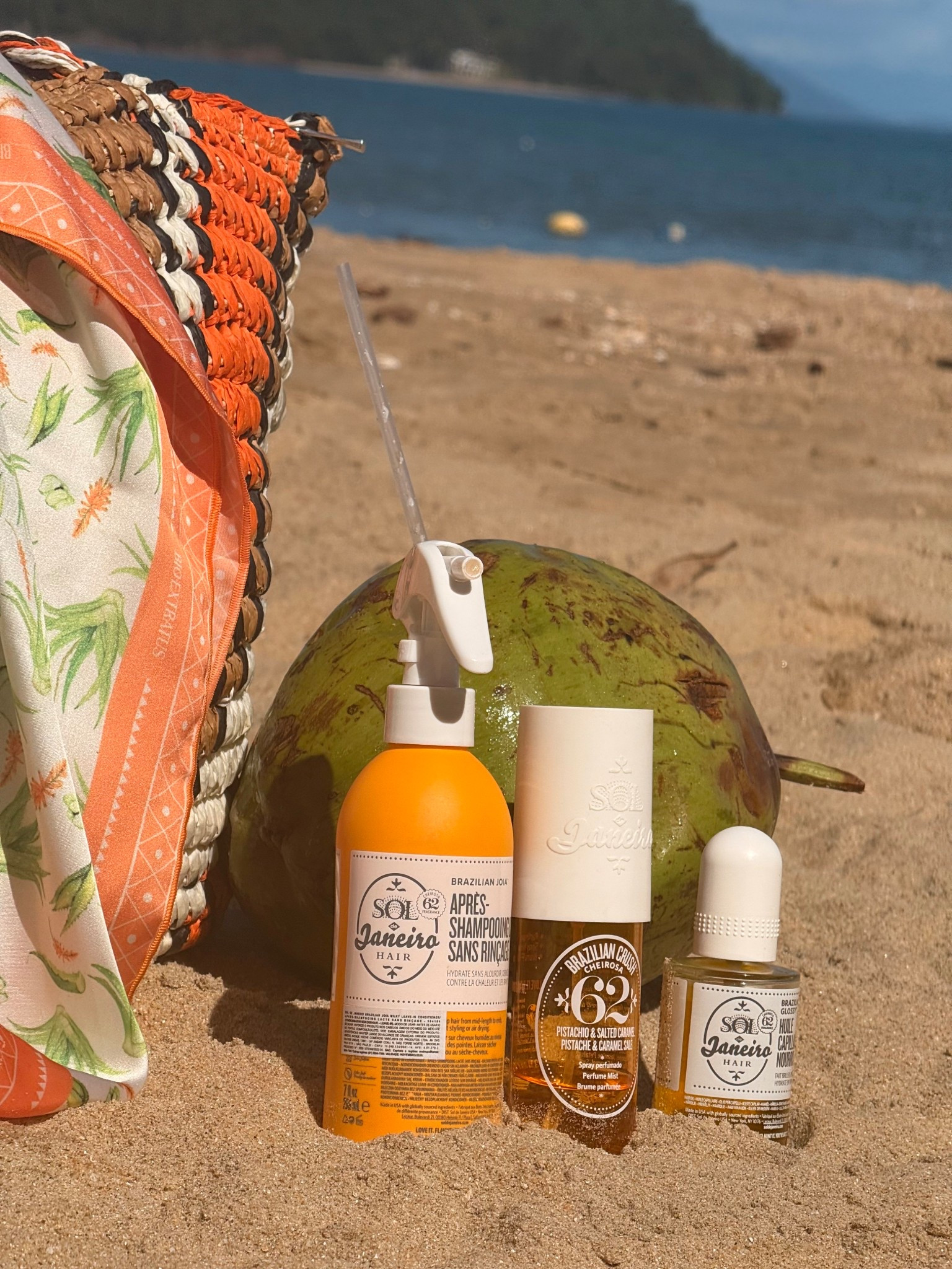 Esse cheirinho de pistache e caramelo é perfeito!!! A Sol de Janeiro tem a linha capilar que tem o mesmo cheiro do Cheirosa 62. 

#LTKbeleza #LTKpromo #LTKbrasil
