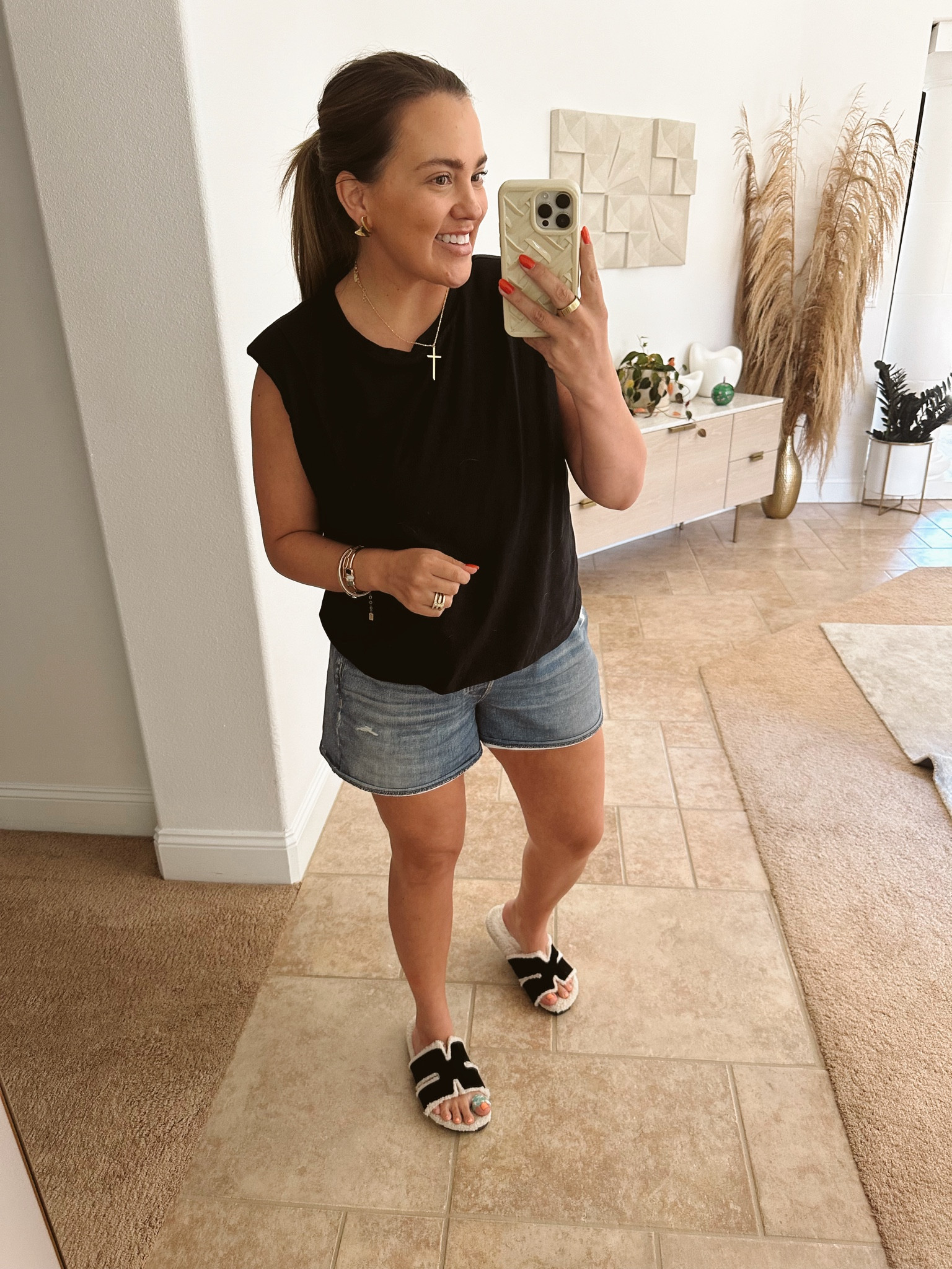 Today’s comfy ootd. size large in both items! 