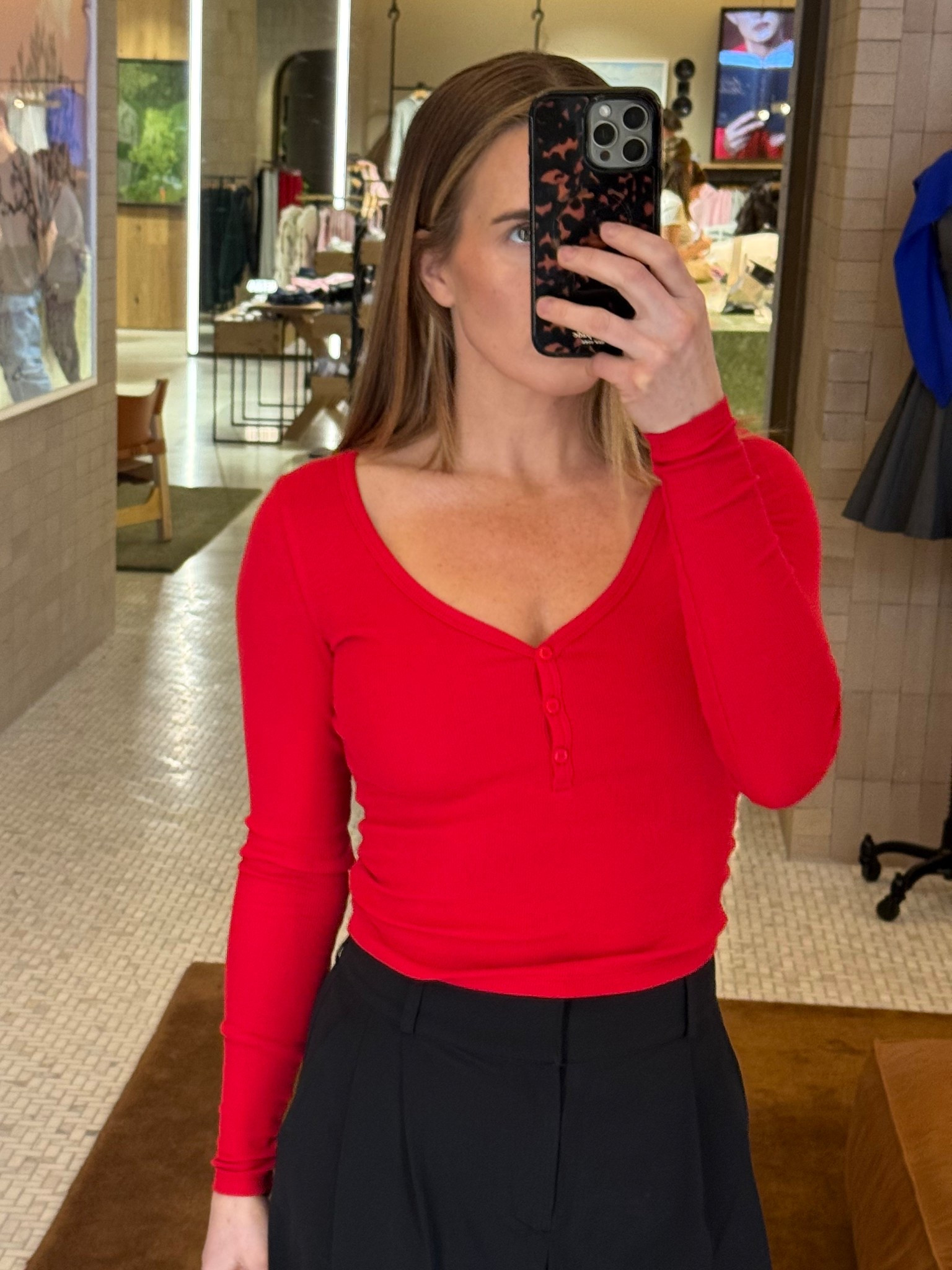 Aritzia finds you don’t want to miss out on. 

Wearing this super stretchy long sleeve in an XS small fit but XS Looked more put together with being a bit tighter 

#LTKootd #LTKdayinmylife #LTKHoliday