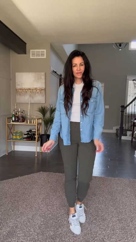 Easiest casual lunch date outfit idea, or perfect for running errands 

Mom life, single mom, casual outfit, easy outfit, jogger outfit 

#LTKover40 #LTKstyletip #LTKsalealert