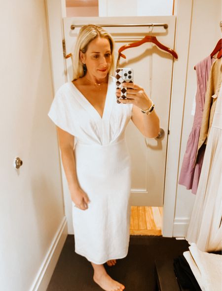 White Dress

Banana Republic white linen dress. Beautiful and flattering silhouette. May need to size up. Other colors offered. 

#linendress #summerdress #rehearsaldinnersress #graduation



#LTKparties #LTKwedding #LTKstyletip