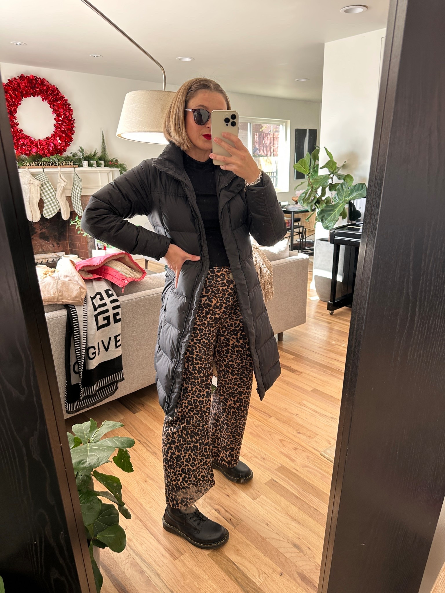 Love a long puffer ❄️ 

#LTKmomlife #LTKHoliday #LTKootd