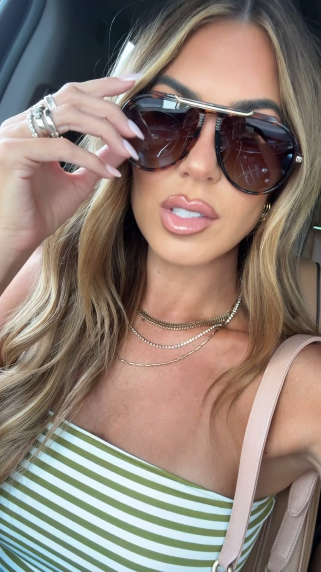 the cutest new sunnies 🕶️ 

 