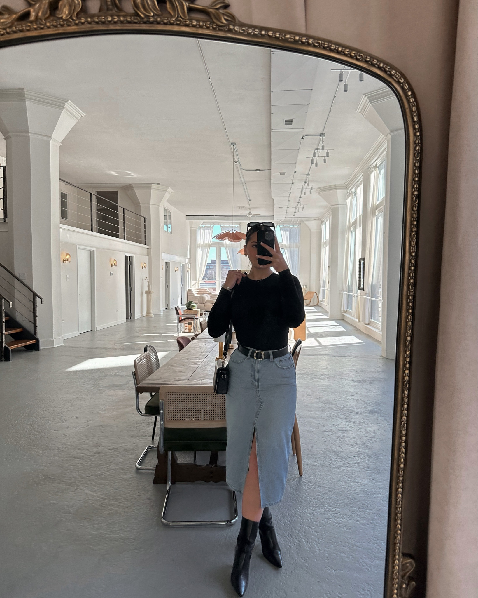 denim skirts >>>>

#LTKtravel #LTKbeauty #LTKstyletip