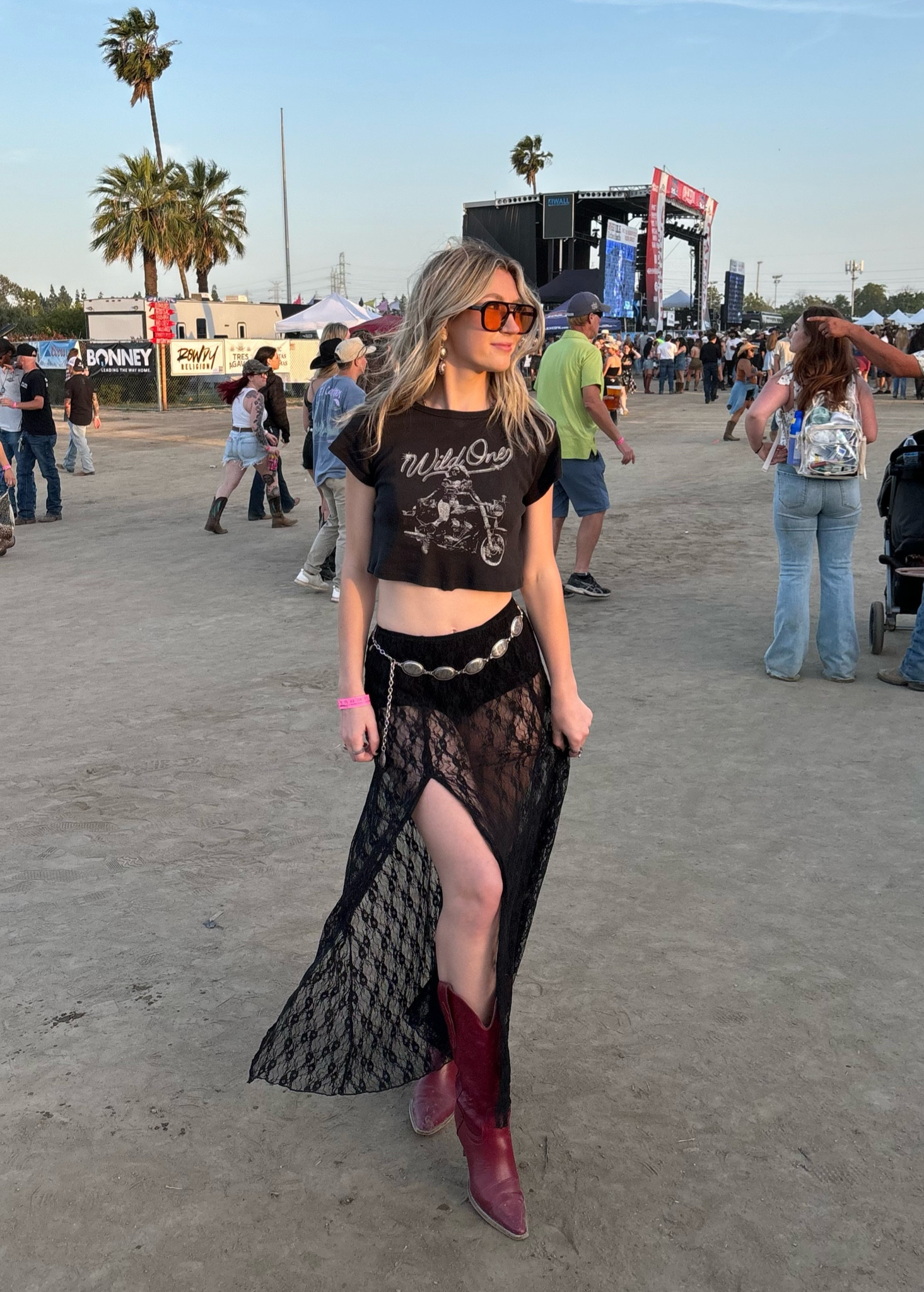 country festival fit 🌴 #stagecoach #westernfashion