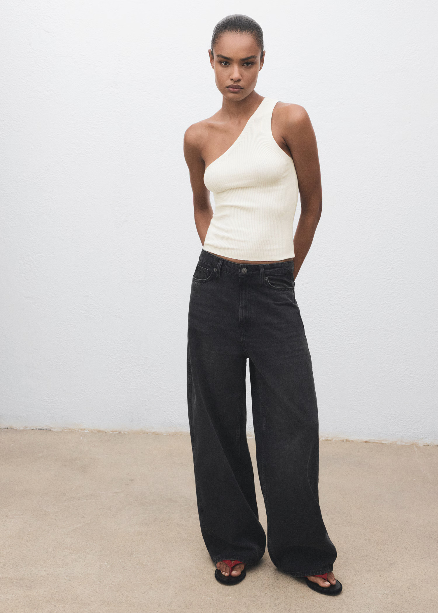 Knit asymmetric top - Women | MANGO USA | Mango (US/MX/AU)