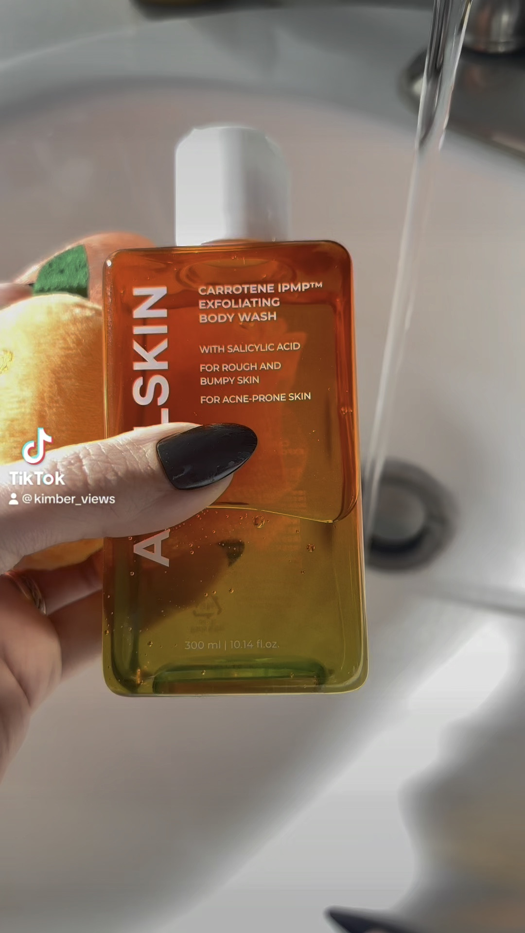 🥕April Skin- Carrotene IPMP Exfoliating Body Wash
•With Salicylic acid for rough &amp; bumpy skin
For Acne Prone skin 
•Niacinamide smoothes skin redness and irritation 
•Ceramides hydrate and moisturize the skin
•Low ph level of 5.5 facial grade 
non-irritating 
•Vegan &amp; Cruelty free! 
•Helps with Kp (keratosis pilaris)

I use this to minimize my bumps (kp) on my arms and keep my skin acne free. It also smells clean and amazing. Lathers so good, love this cleanser. You can buy this on Amazon or through @stylekorean_global 

🏷️ Tags-
••••••••••••••••••••••••••••••••••••••••••••
#koreanskincare #aprilskincare #stylekoreanfamily #carrotenebodywash 
#skincarecommunity #kpbodywash #acne #viral #koreanproducts #aprilskin 



#LTKMostLoved #LTKbeauty #LTKGiftGuide