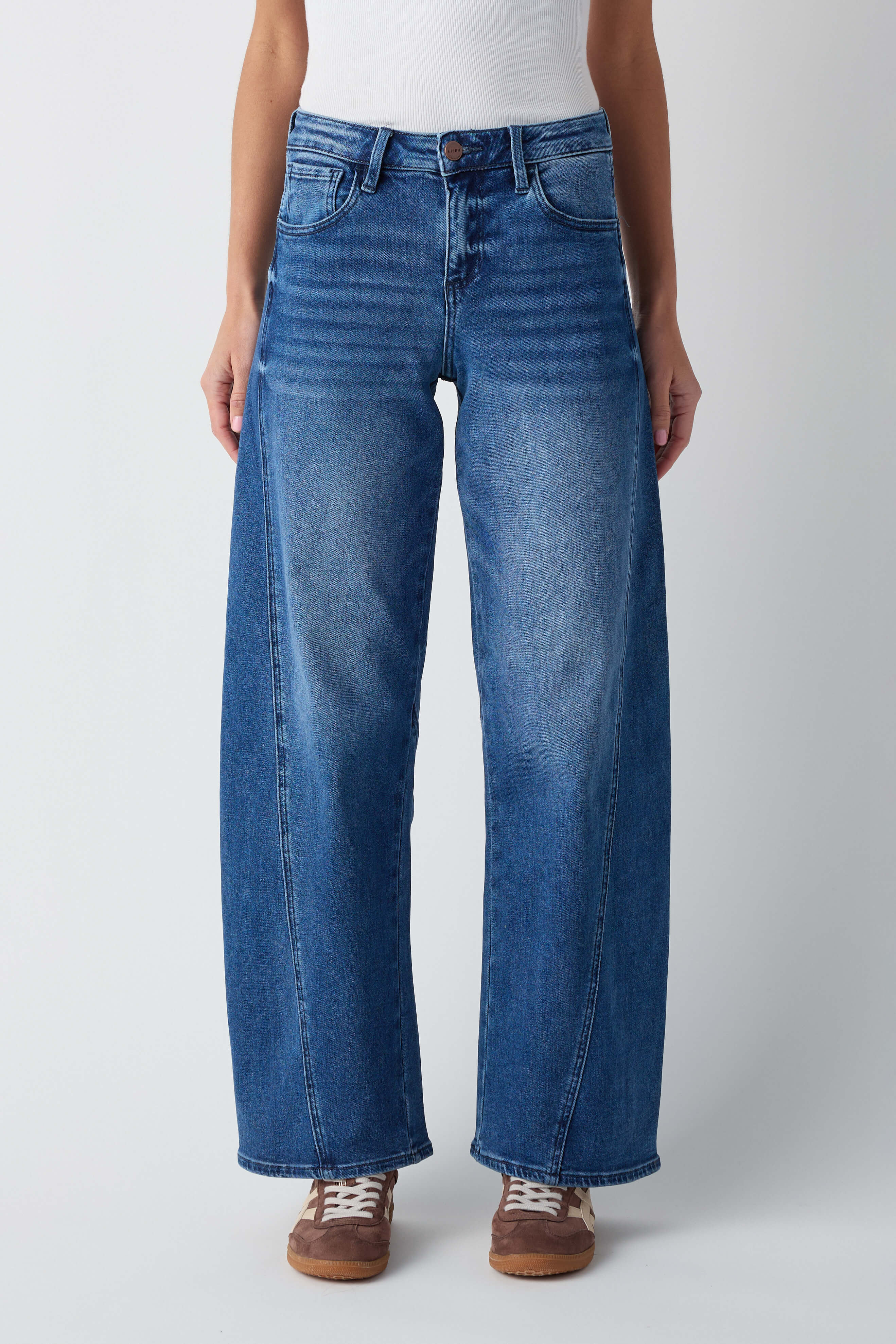 Risen Amira Mid Rise Fit Barrel Jeans | Social Threads