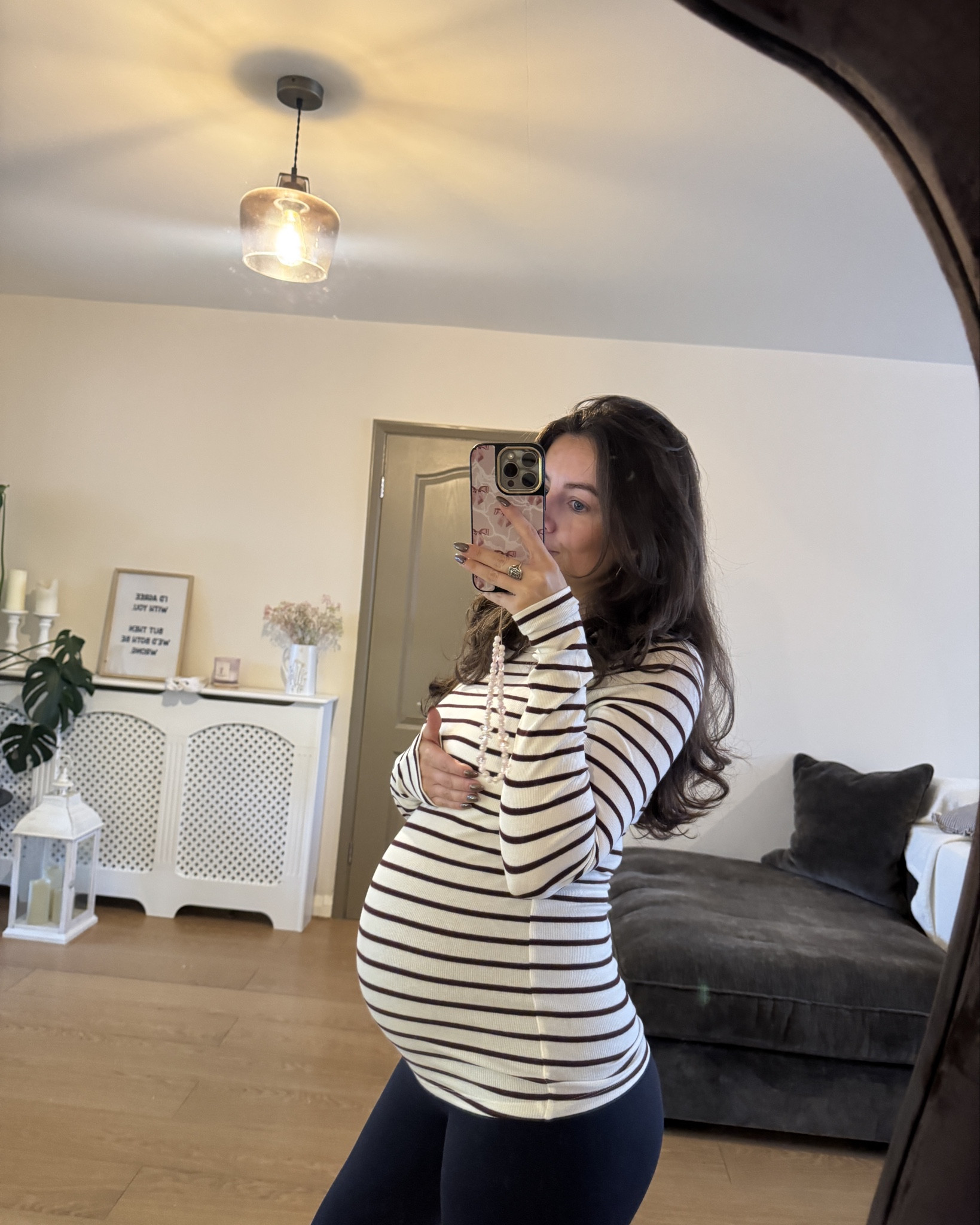 Maternity Top

Comfy maternity clothes
H&M Maternity 

#LTKmaternity #LTKautumn #LTKuk
