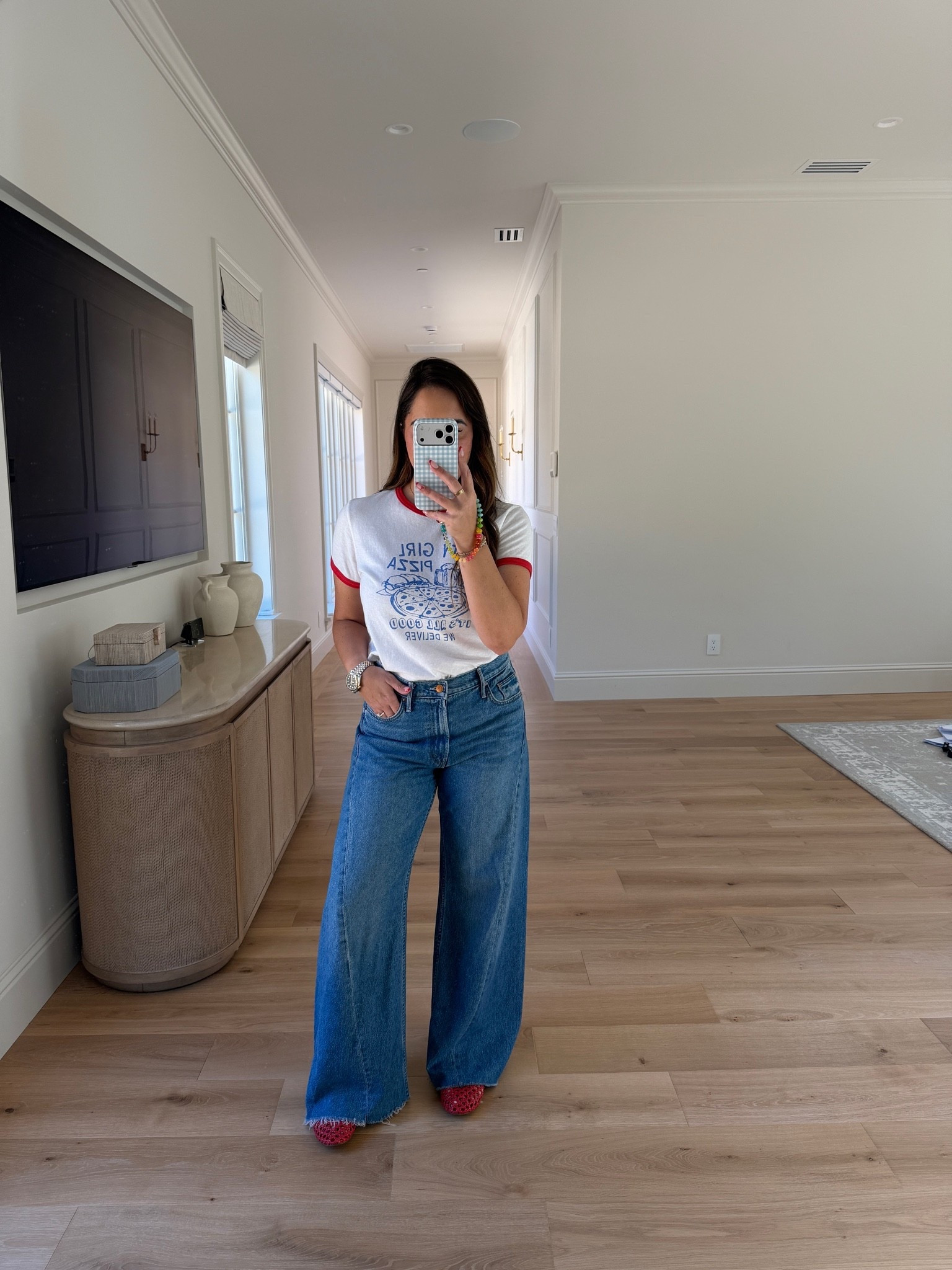 The tee I couldn’t get out of my head, it’s a splurge but I know it will be on repeat and it’s on sale with my code AURELIE20 @Anthropologie #anthropartner

#LTKootd #LTKMothersDay #LTKSaleAlert