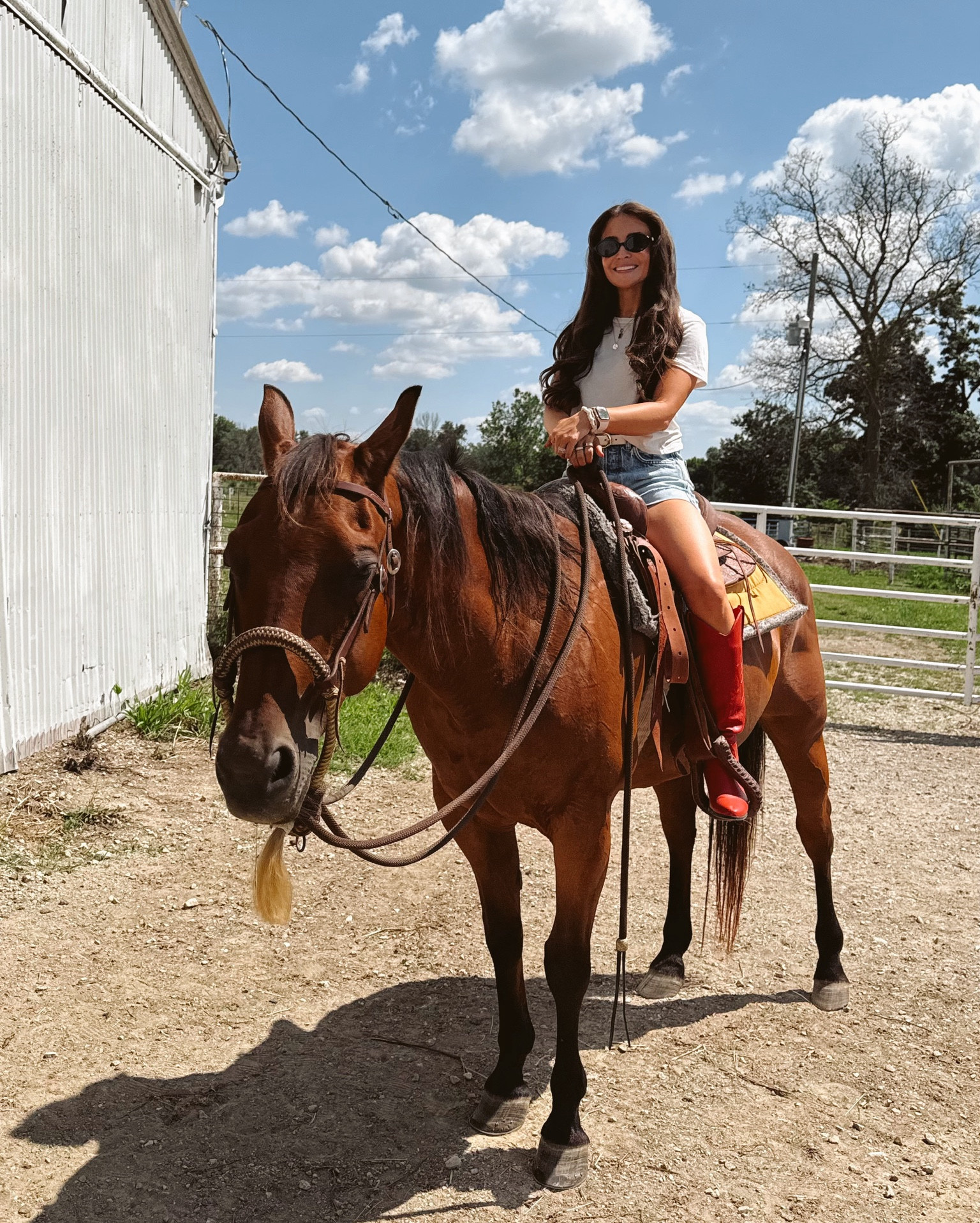 Days on the farm!

Summer outfit, summer style, warm summer style, warm summer outfit, casual summer outfit, vacation outfit, country style, cowboy boots, cowgirl boots, red cowgirl boots, red cowboy boots, red western boots, western boots, amazon shoes, amazon fashionn

#LTKShoeCrush #LTKStyleTip #LTKSeasonal