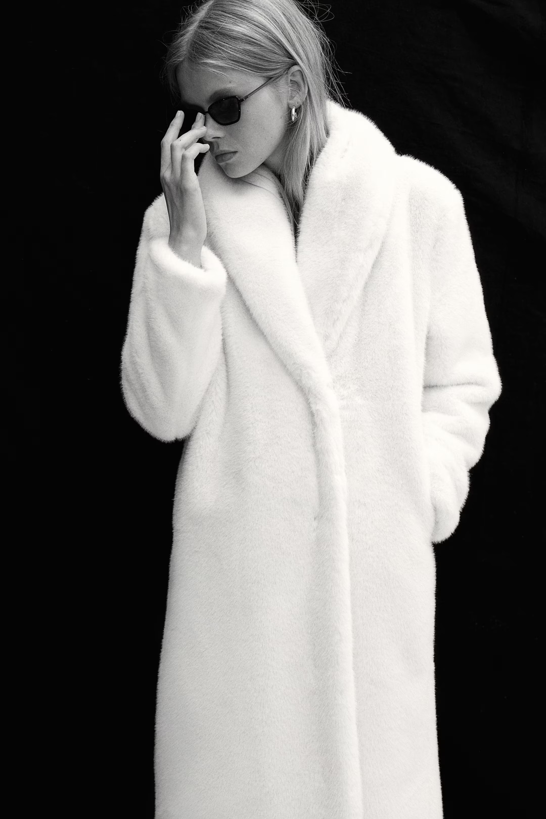 Fluffy coat | H&M (UK, MY, IN, SG, PH, TW, HK)