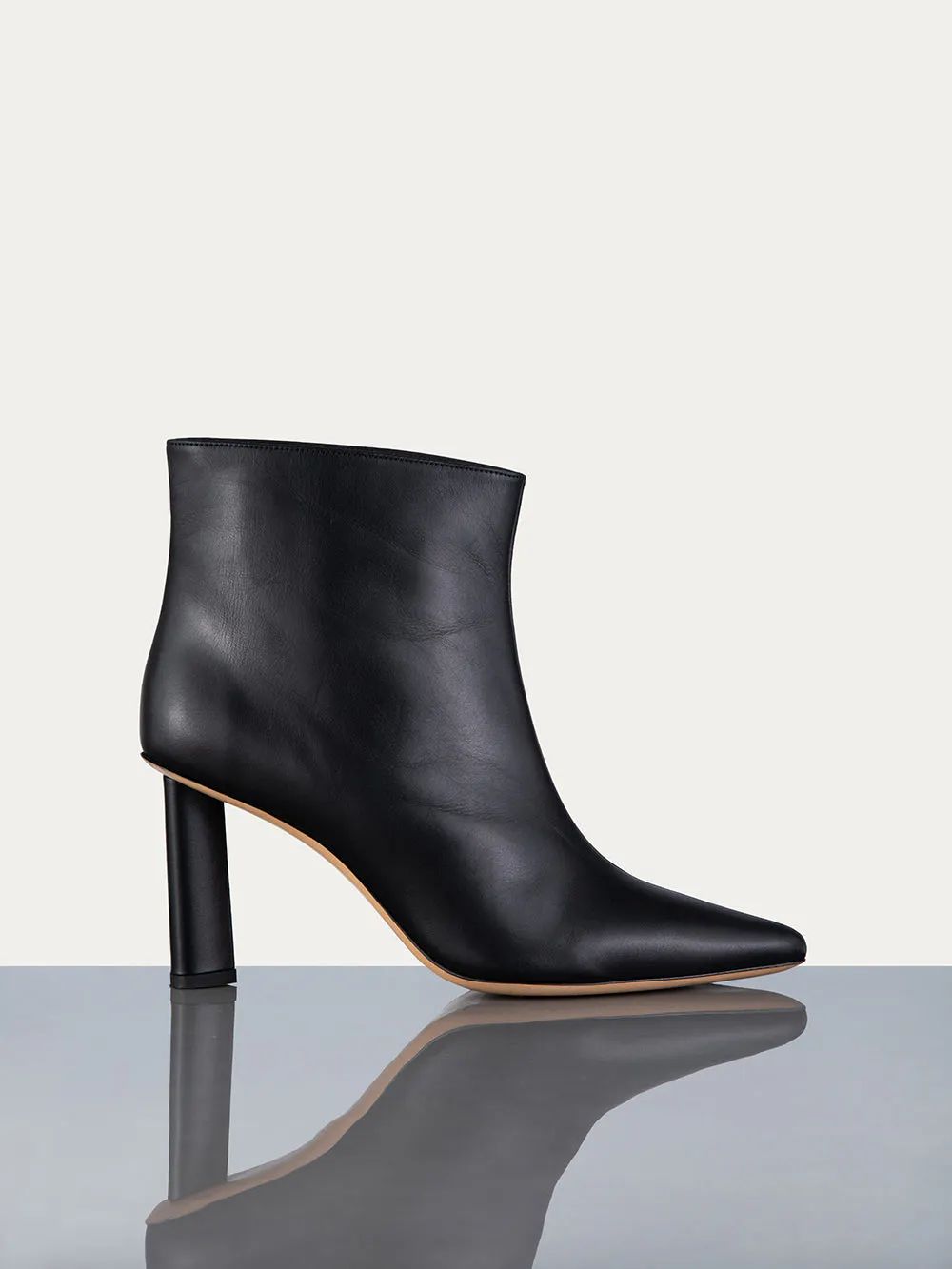 Odette Bootie  in  Noir | Frame Denim