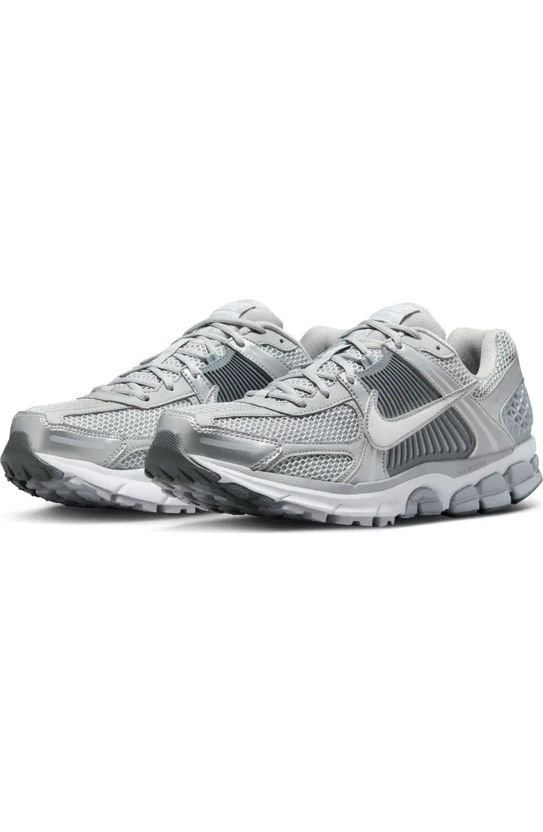 Zoom Vomero 5 Sneaker (Men) | Nordstrom