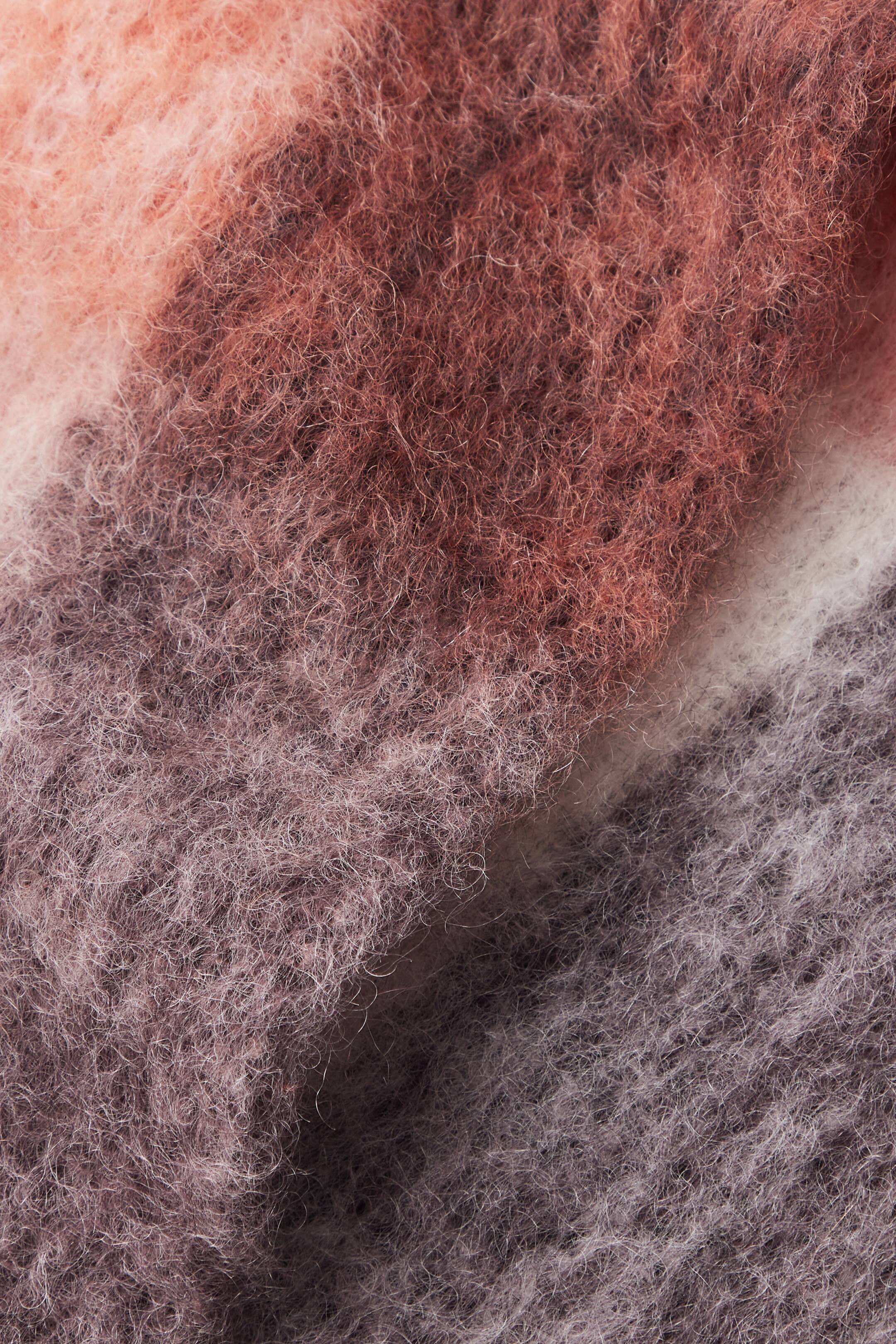 FRINGED BRUSHED-MOHAIR SCARF | H&M (UK, MY, IN, SG, PH, TW, HK)