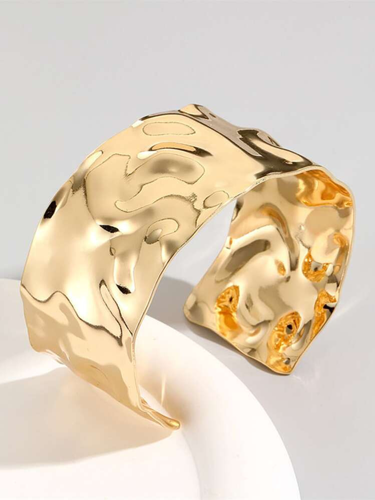 1pc Geometric European And American Exaggerated Design Bangle | SHEIN
