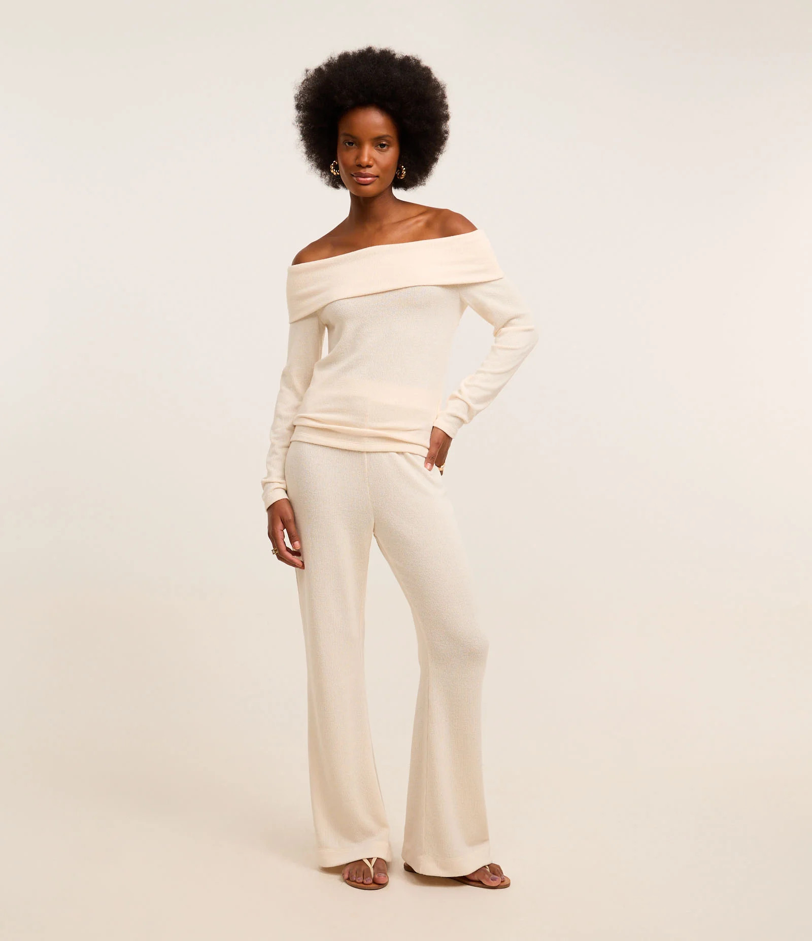 Calça Pantalona Canelada com Elástico no Cós Branco - Lojas Renner | Renner (BR)