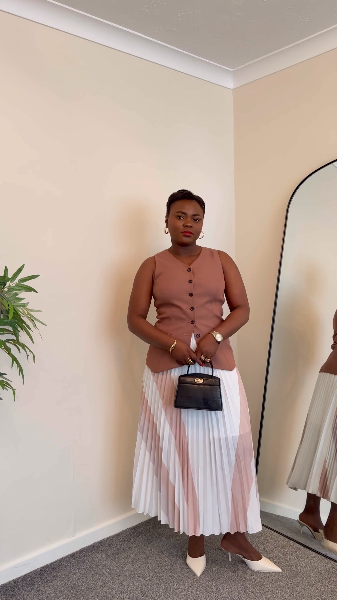 A simple church outfit inspo ✨🤎

#LTKVideo #LTKstyletip #LTKActive