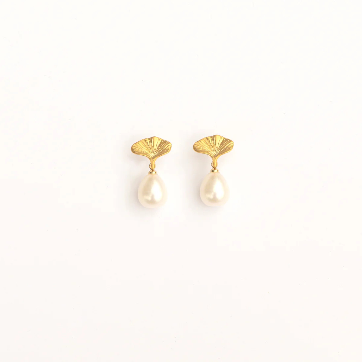 Gold Ginkgo + Pearl Drop | Vivian Drew