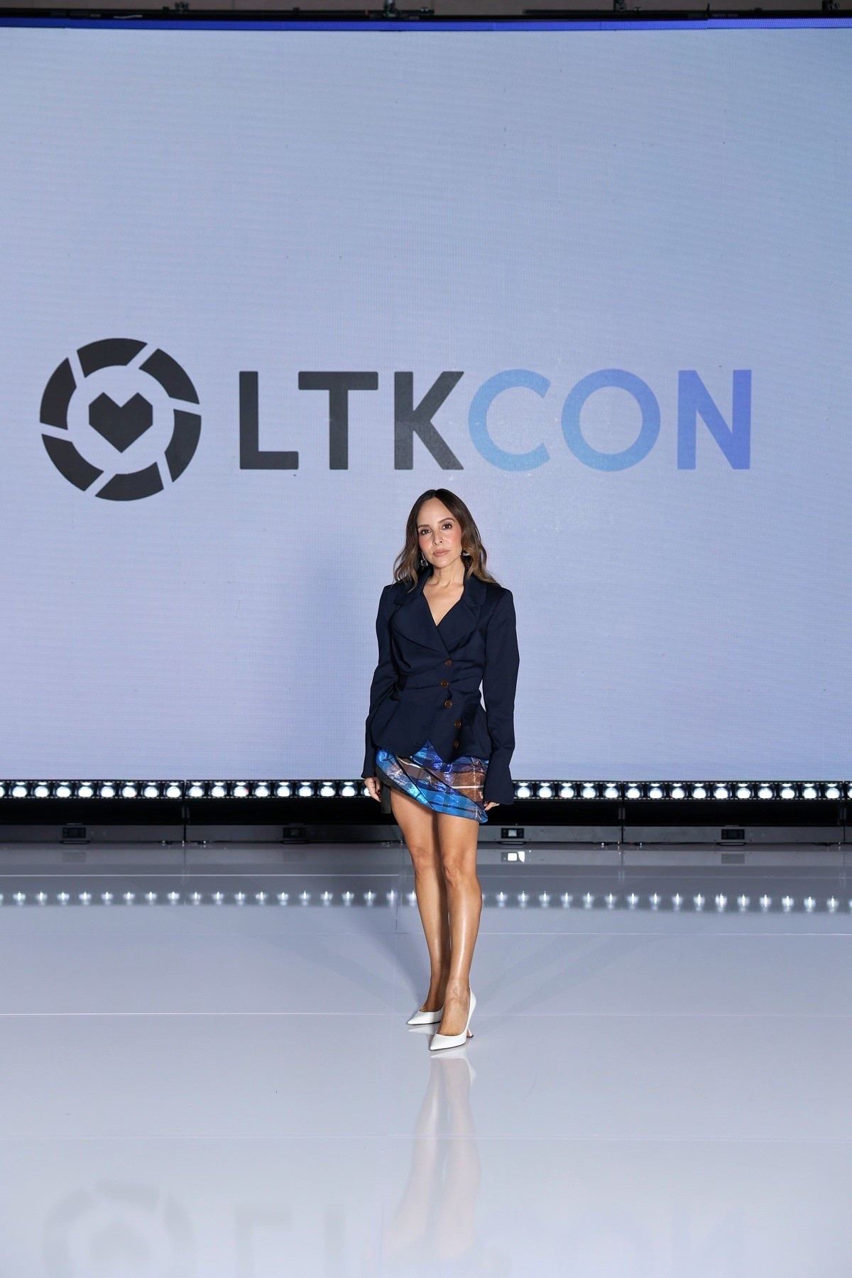 mainstage day 1 🤍 this cinched blazer + mini skirt set was the perfect way to kick things off

#LTKootd #LTKgrwm #LTKdayinmylife