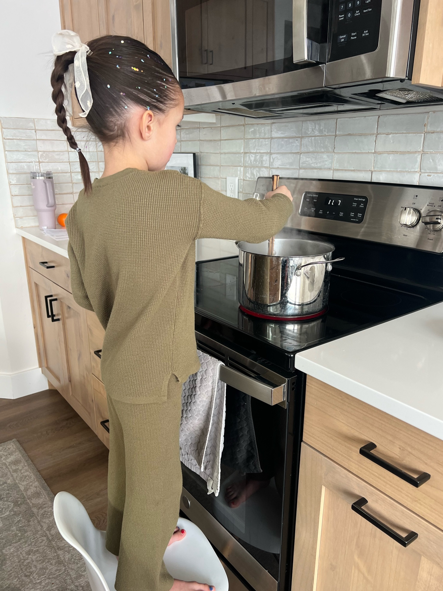 Hair glitter ✨

#LTKfamily #LTKkids #LTKbeauty