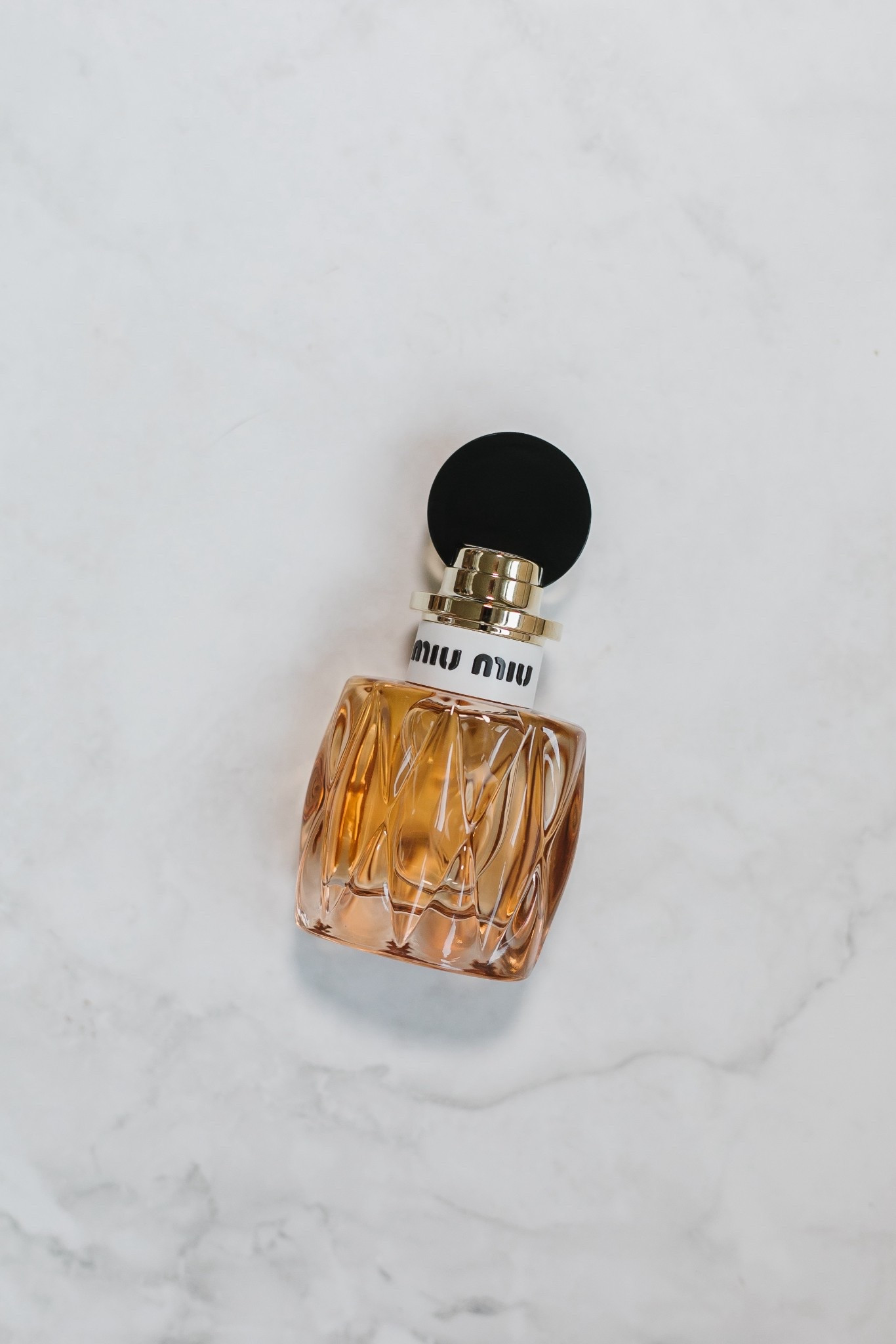 This Miu Miu fragrance is so good. It’s a warm, sweet gourmand that still feels grown 🍓✨ You get wild strawberry up front, then it dries down into that rich vanilla + brown sugar vibe—cozy, bold, and a little unexpected. If you’re wanting a signature scent that stands out (and gets stopped in public), this is the one.

warm gourmand perfume // strawberry vanilla fragrance // brown sugar dry down // bold signature scent // feminine but edgy // compliment getter // designer perfume // cozy it-girl scent