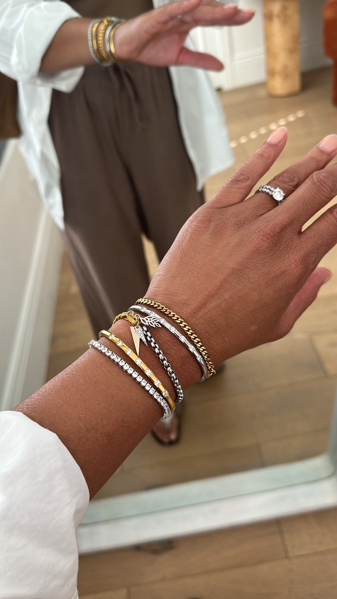 LOVE this new stack that’s water resistant!!! Perfect gold + silver combo!!!

#jewelry #bracelet #stack