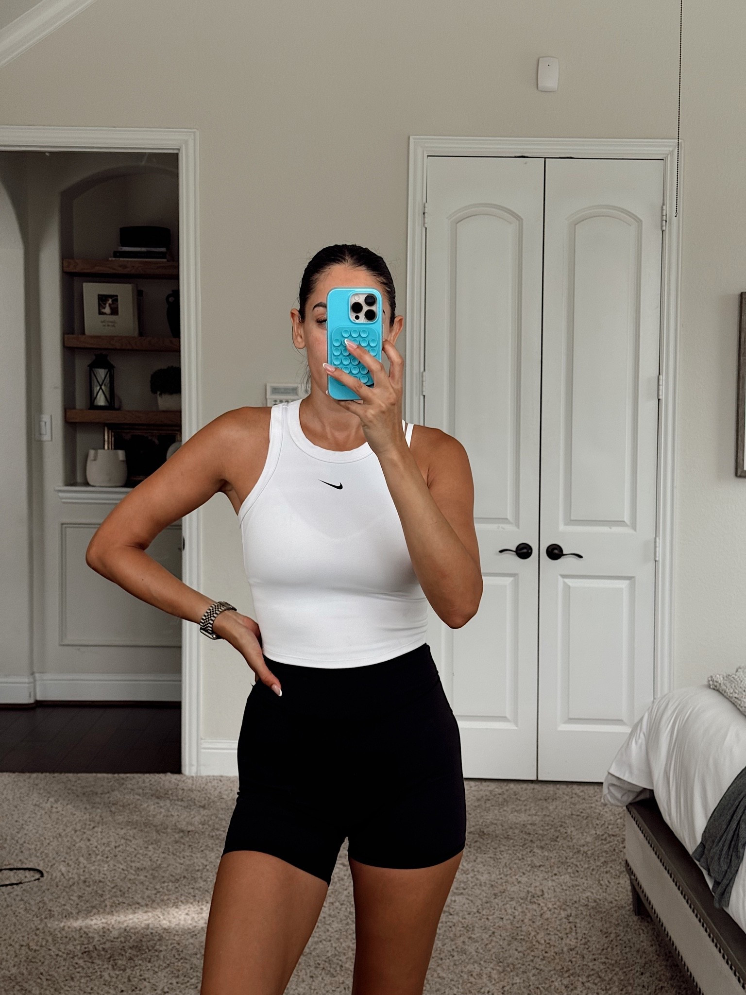 Small top and bottom