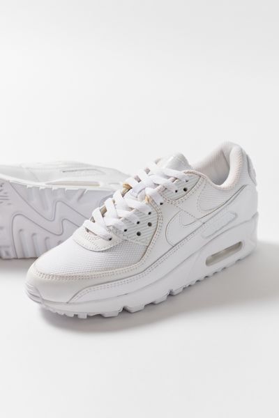 Nike Air Max 90 Mono Sneaker | Urban Outfitters (US and RoW)