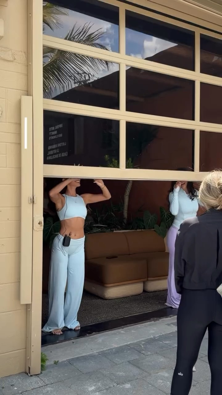 no better way to spend a sunday afternoon than at another beautiful @oneractive x @donnatrana event 🥰🤍 

#pilates #miami #pilatesevent #communityevent #weddingprep @scarlettowens_ @krissycela