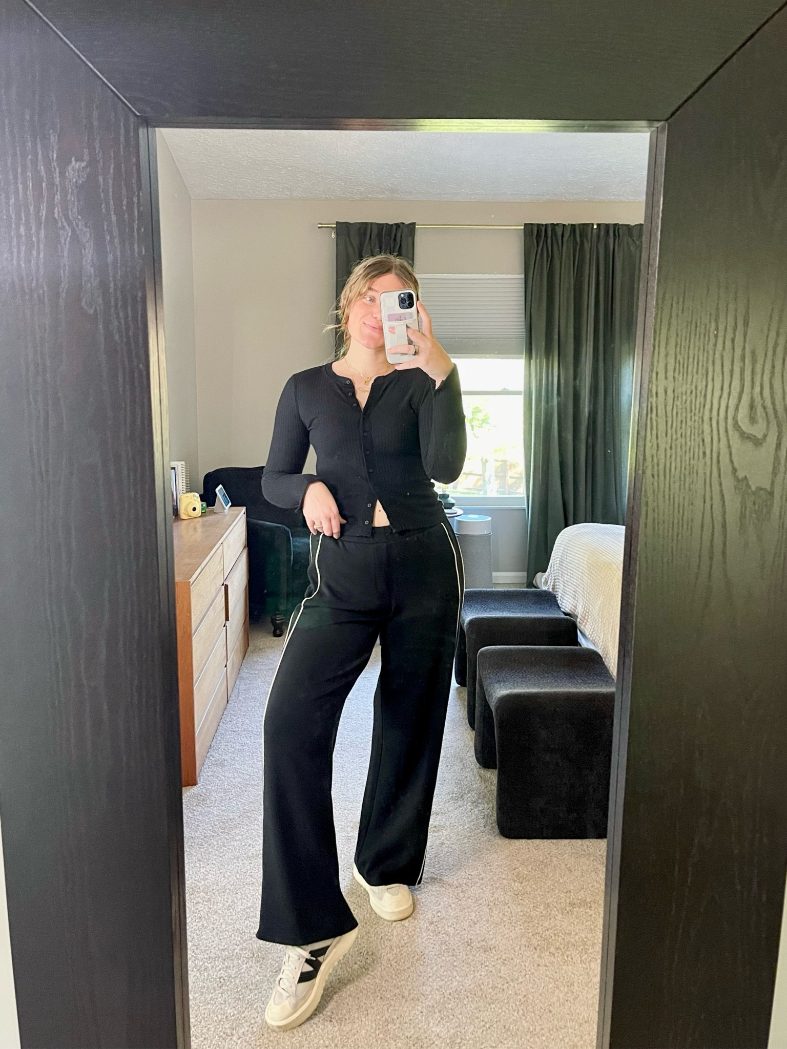 okay this is my favorite go to outfit - sooo comfy
•
•
•
#trackpants #buttonup #fallfashion #newbalance #aerie #casual

#LTKStyleTip #LTKSaleAlert #LTKHome