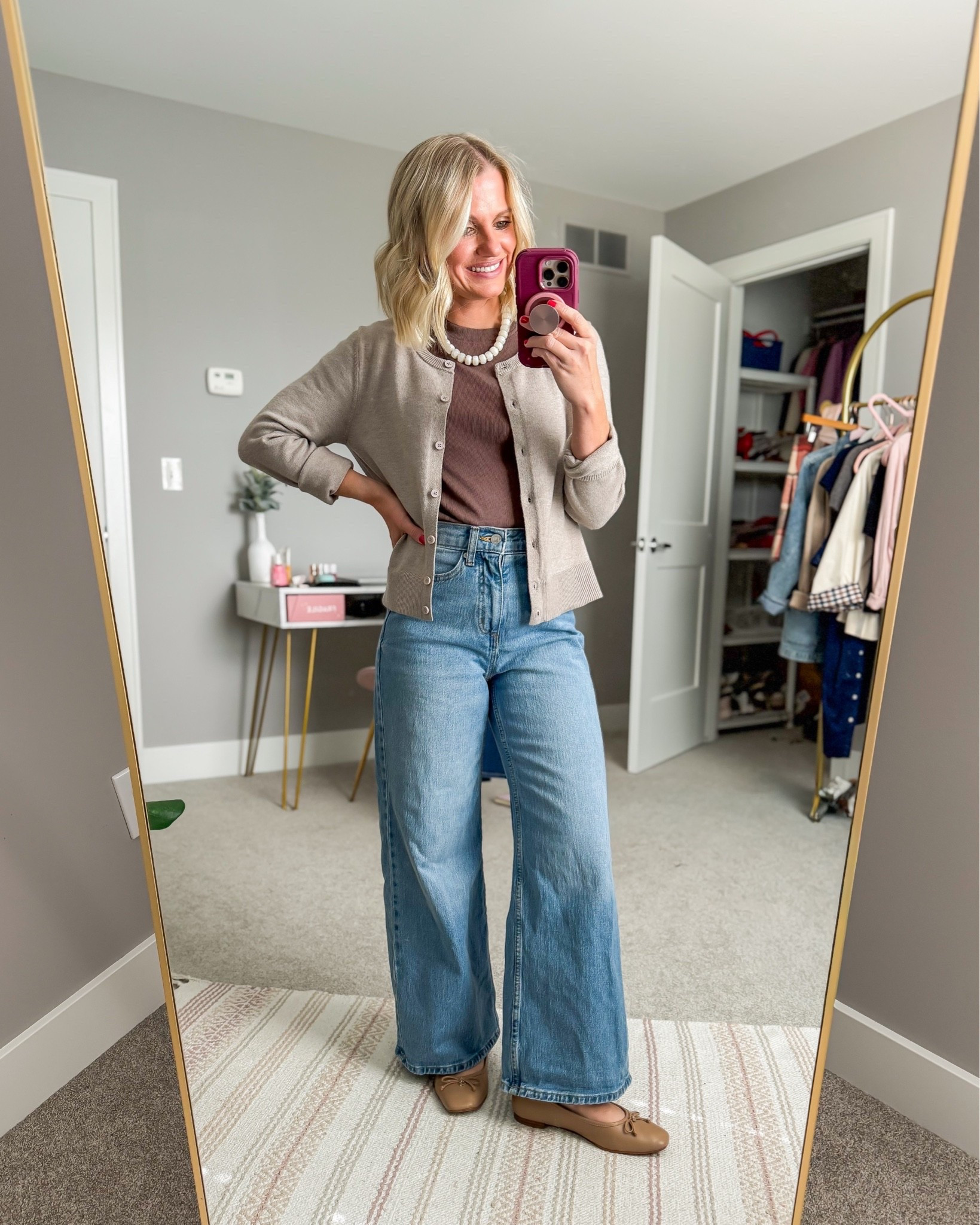 What I wore today! I was inspired by my own capsule wardrobe, but switched out a few pieces including these $22 jeans from Walmart!!

#LTKootd #LTKPetite #LTKOver40