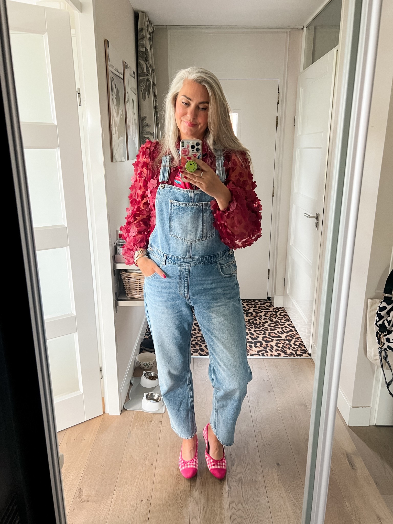 Ootd - Wednesday. Working from home in denim overalls paired with a transparent burgundy blouse (Loavies) and pink gingham ballerina flats from Vivaia. Scarf tied as a tie. 



#LTKeurope #LTKnederlands #LTKspring