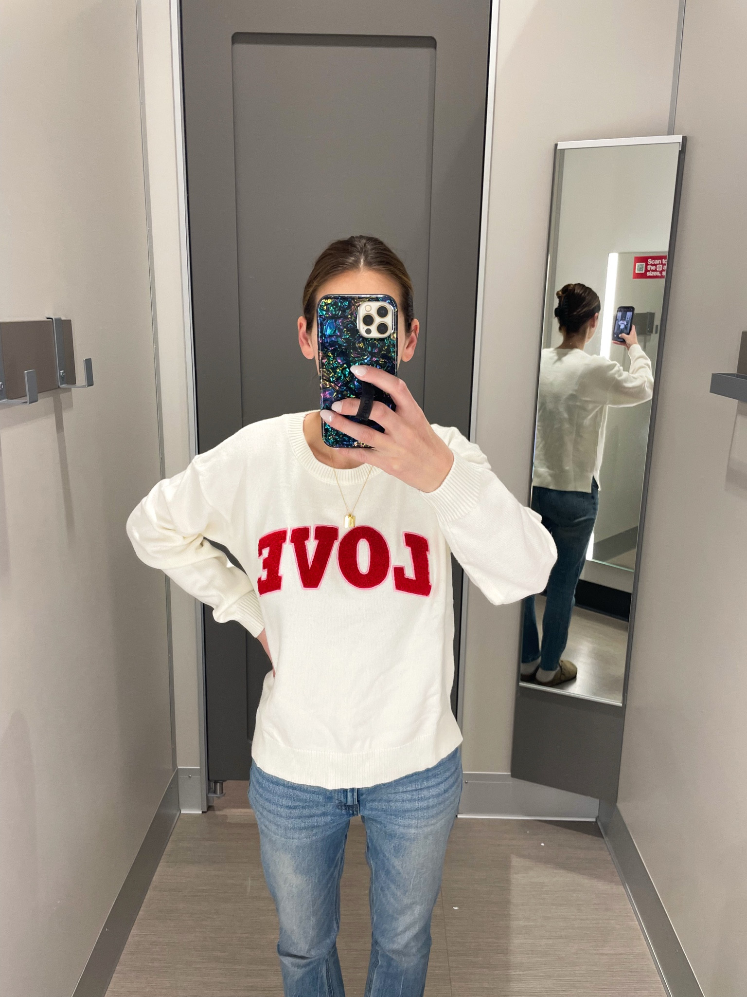 I LOVE this sweatshirt! Perfect for Valentine’s Day!

Valentine’s Day outfit, casual outfit, graphic sweatshirt 

#LTKStyleTip #LTKFindsUnder50 #LTKSeasonal